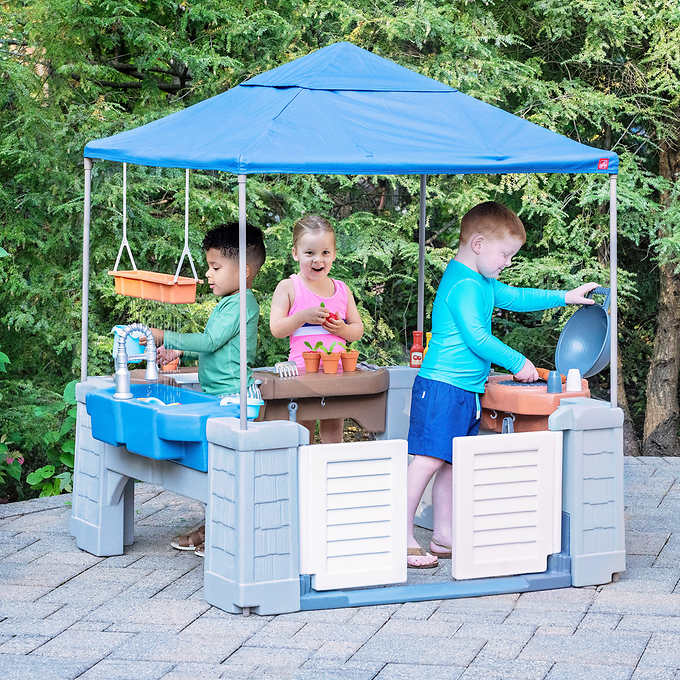 Step2 Grill & Gather Play Center with Canopy