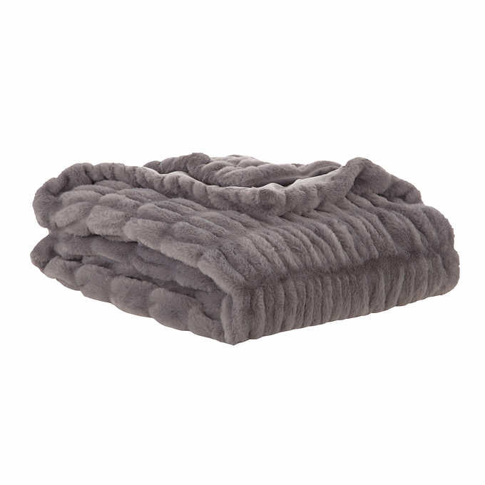 Berkshire Collection Faux Fur Throw