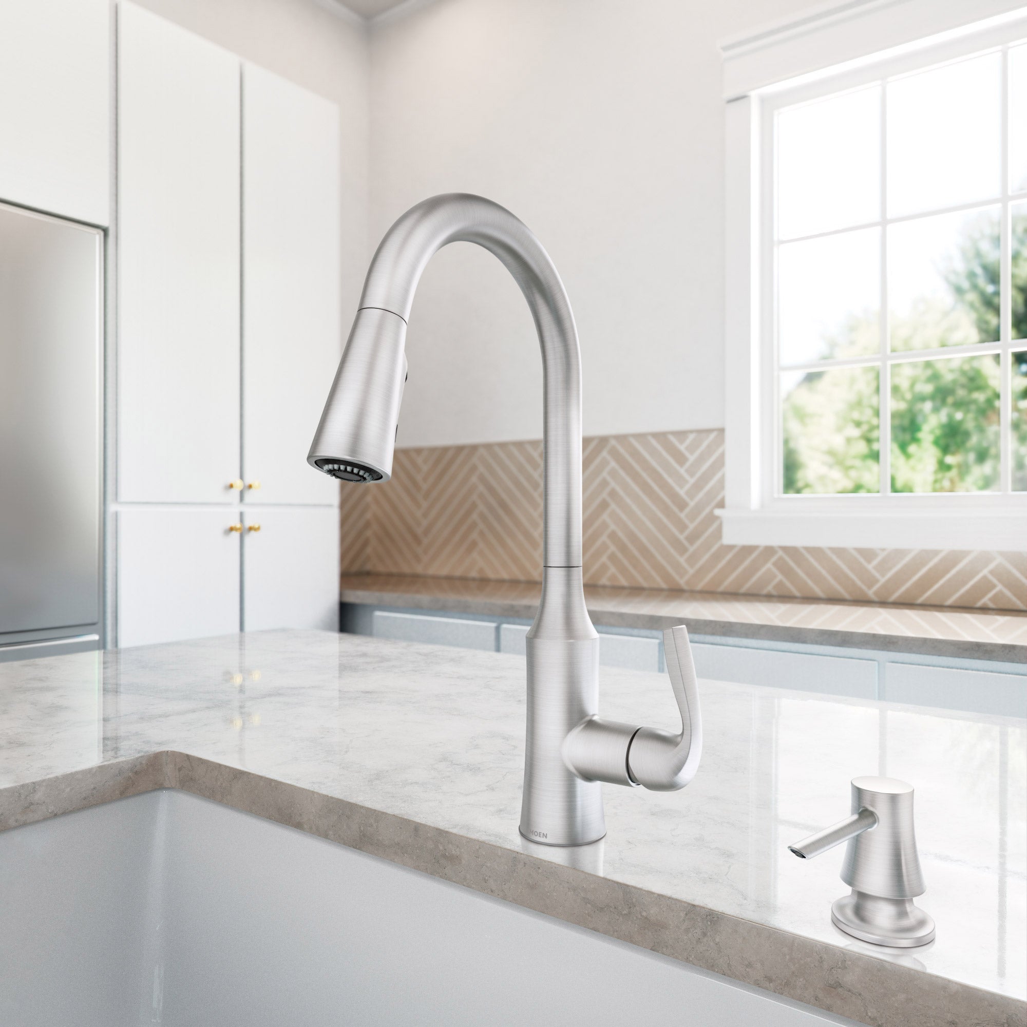 Cadia Pulldown Kitchen Faucet