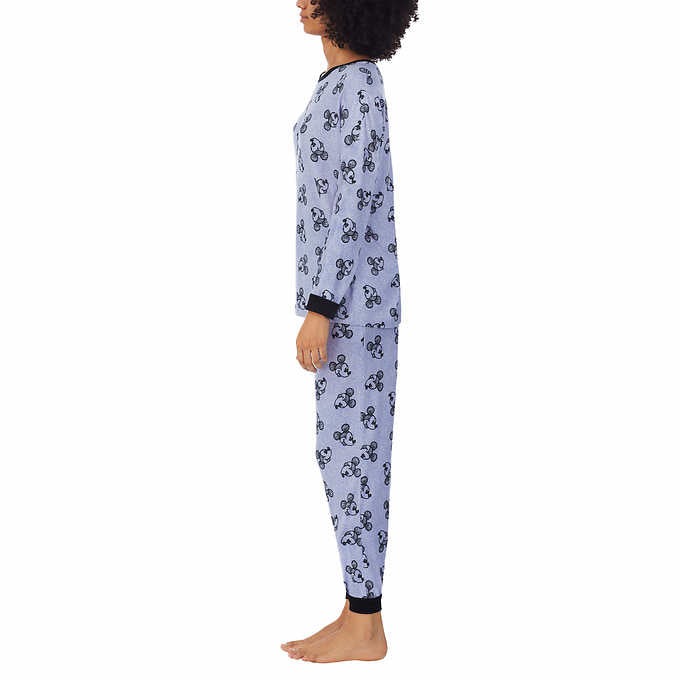 Character Ladies' Fleece 2-piece Pajama Set