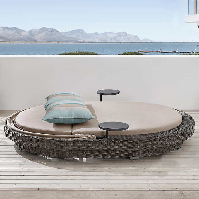 Sienna Oval Daybed