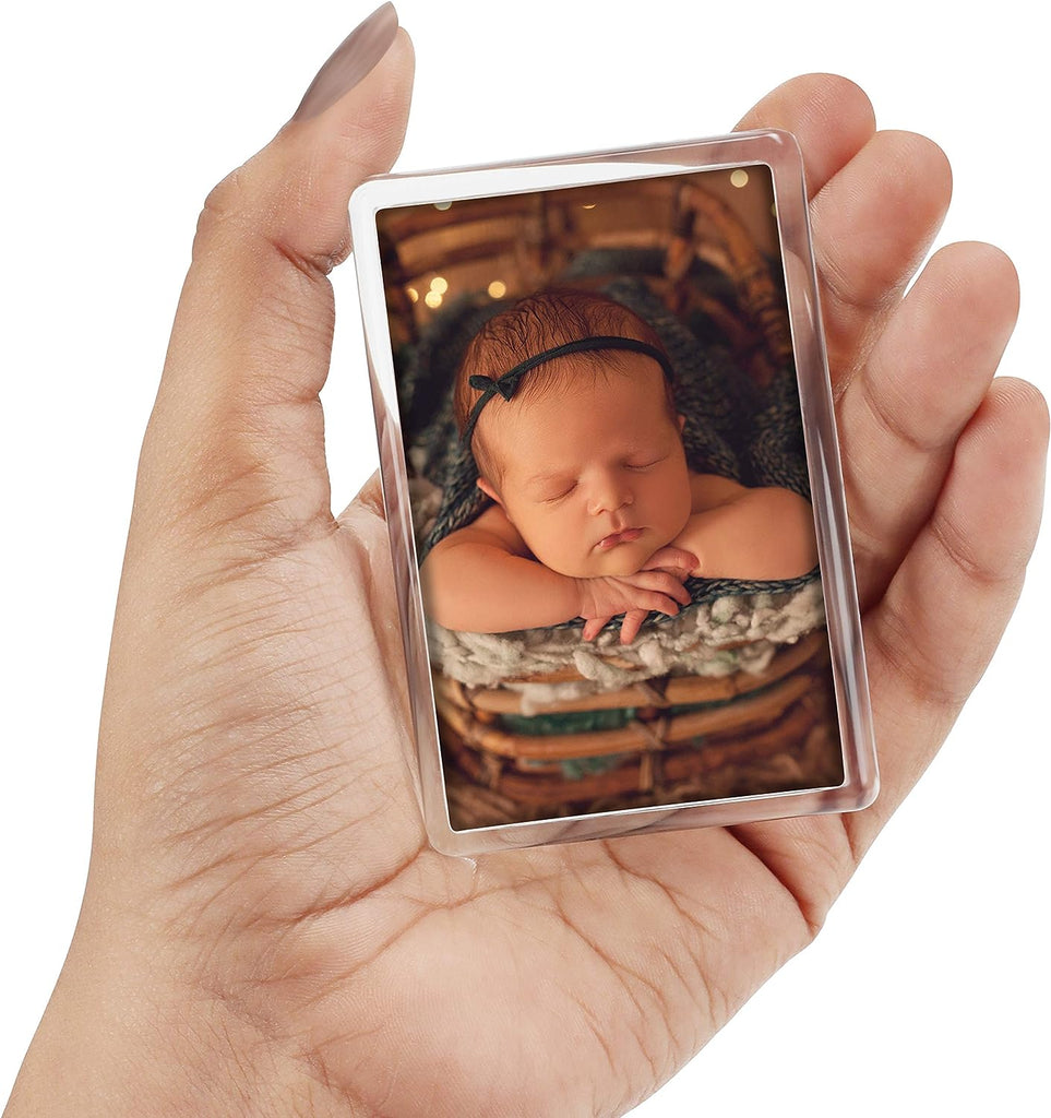 Kurtzy Blank Photo Frame Insert Fridge Magnets (20 Pack) - For Photos 7 x 4.5cm (2.75 x 1.77 inches) - Translucent Clear Acrylic Refrigerator Magnets for Small Photos - Gifts for Family & Friends